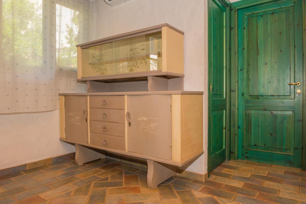 Sa Dommo De Sa Pietate Apartman Orosei Kültér fotó