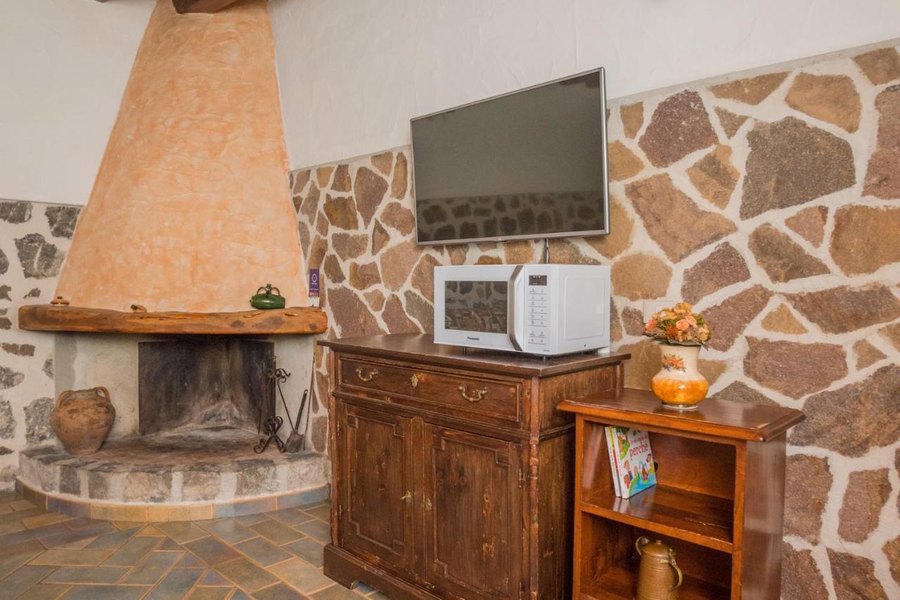 Sa Dommo De Sa Pietate Apartman Orosei Kültér fotó